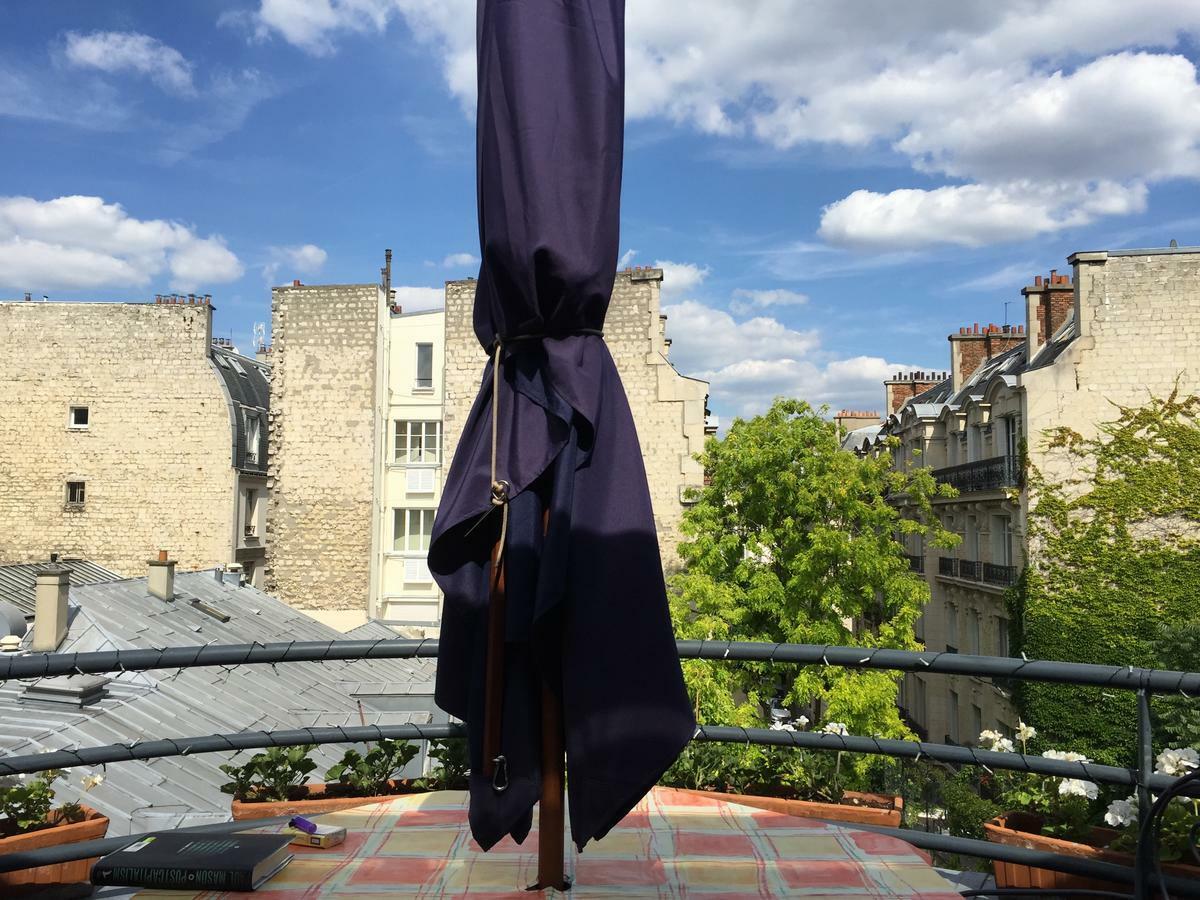 52 Clichy Bed & Breakfast - Chambre D'Hotes Париж Экстерьер фото